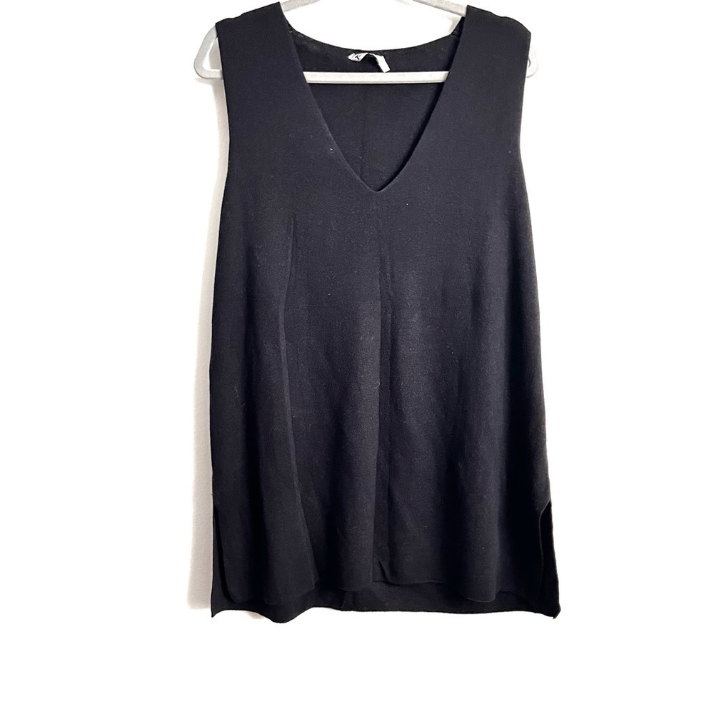 T by Alexander wang v neck sleeveless knit sweater top